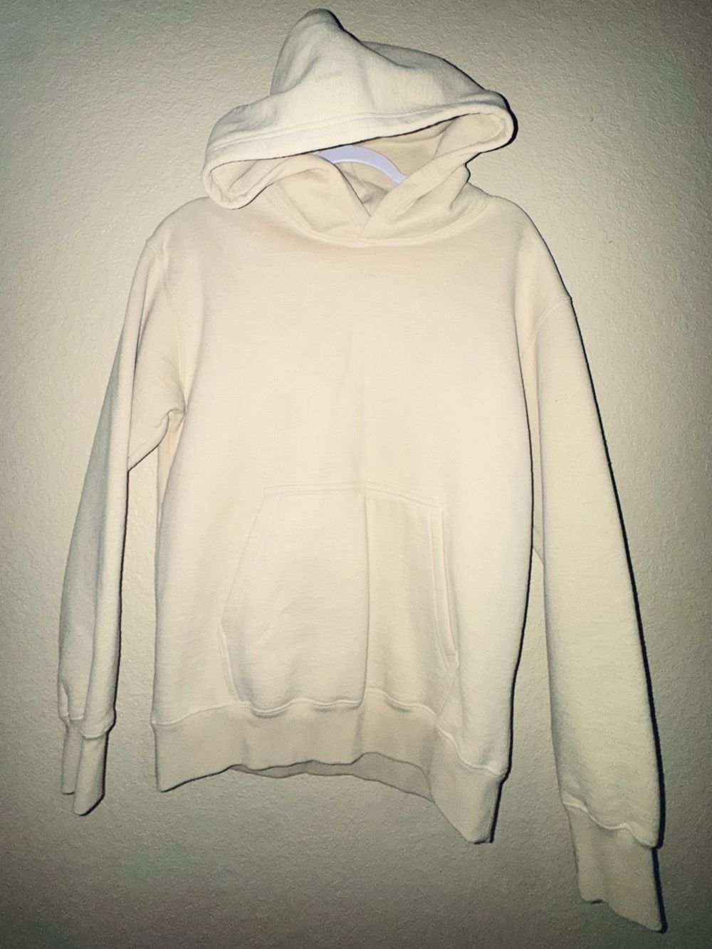 Men's Cream Pullover Hoodie with Kangaroo Pocket - Medium